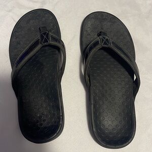 Vionic Orthoheel sandals